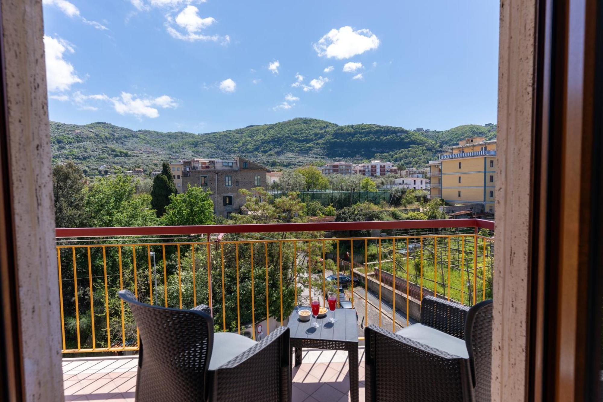 Mifra Suites Sorrento Exteriér fotografie
