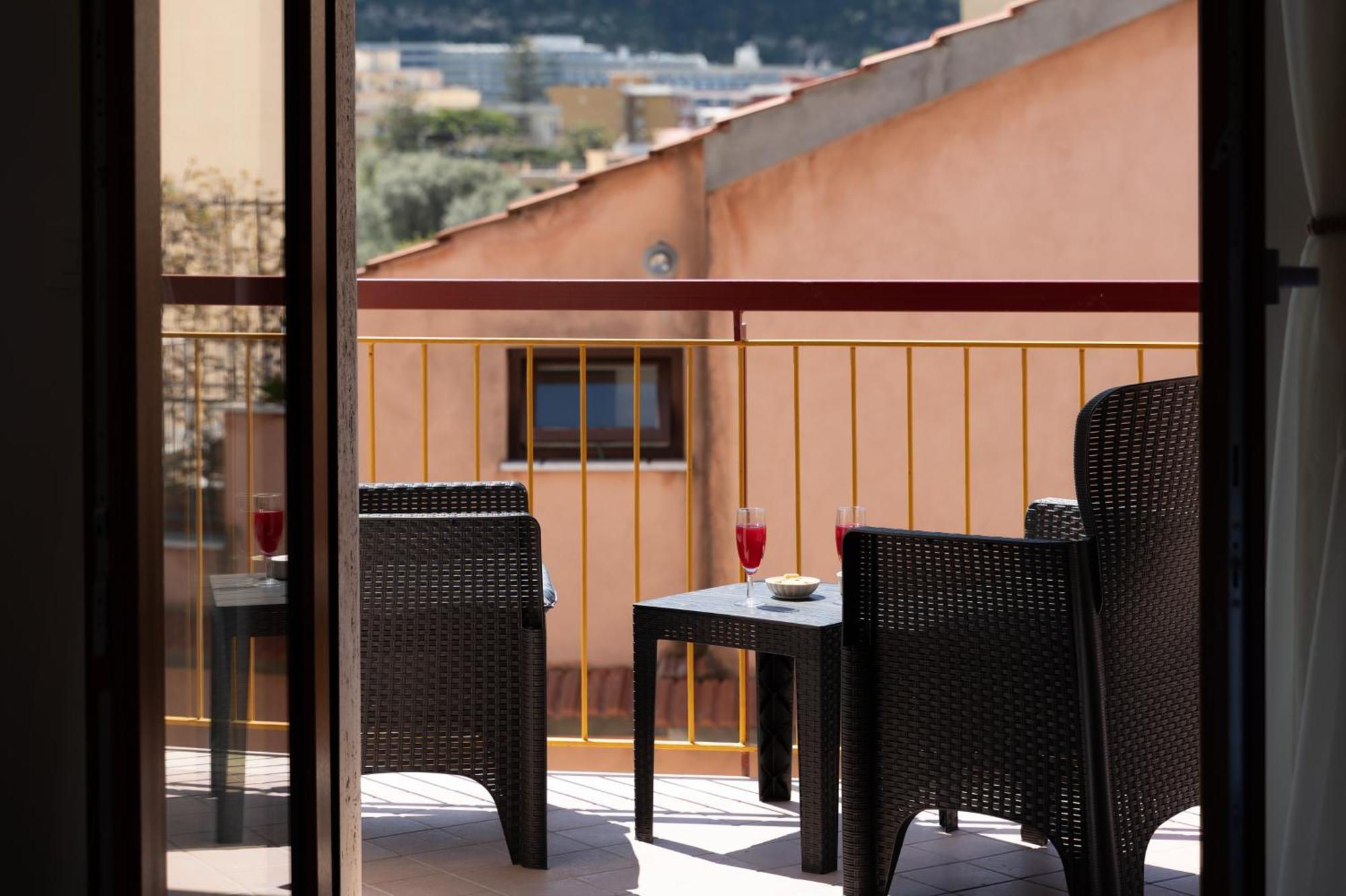 Mifra Suites Sorrento Exteriér fotografie